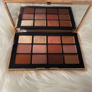 NARS Afterglow Irresistible Eyeshadow Palette